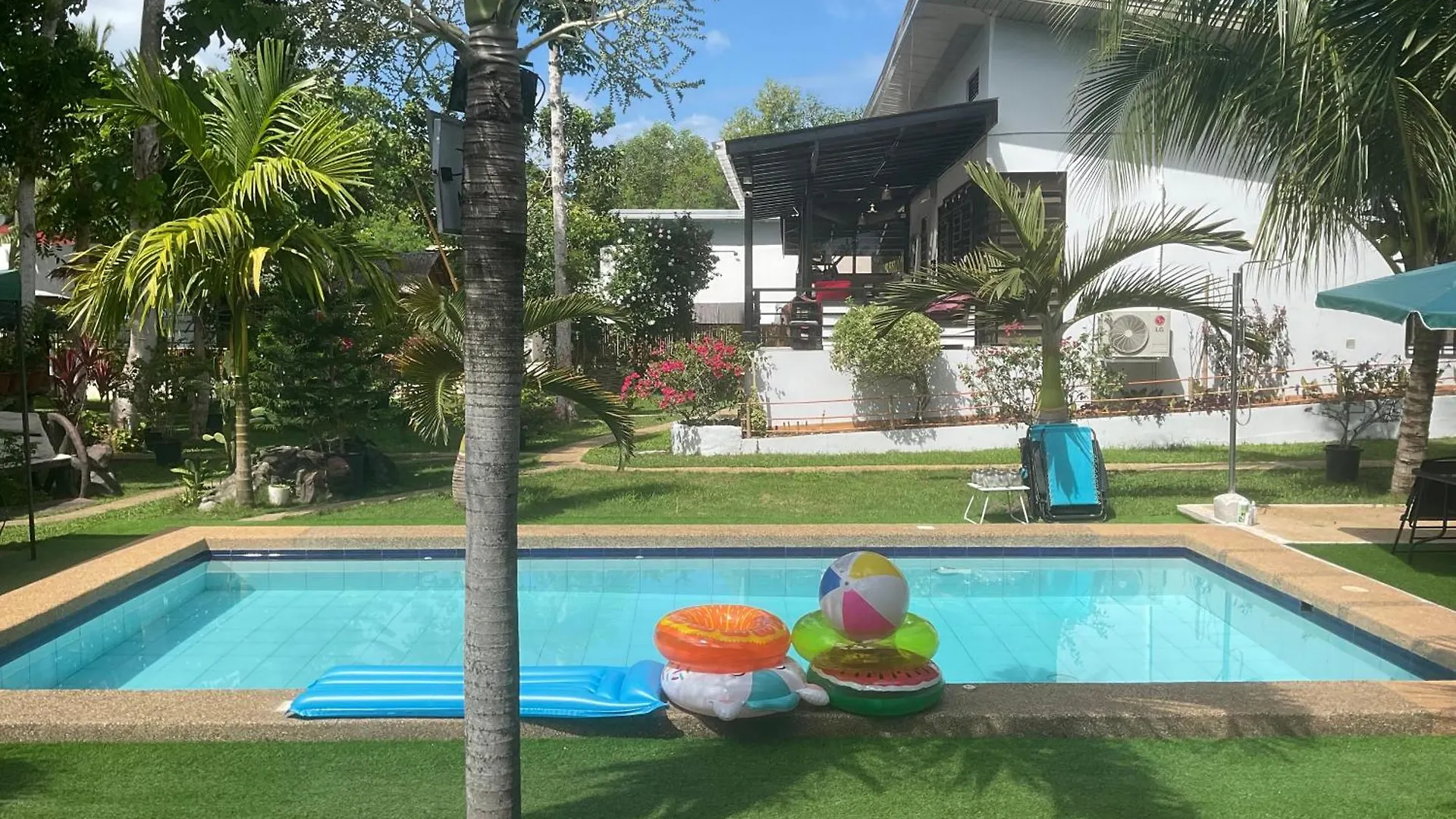アパート Kubo A M&K'S Guesthouse Dauis フィリピン